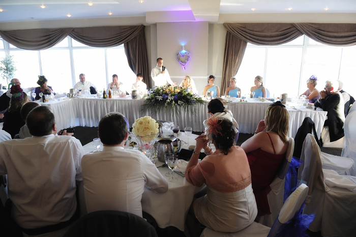 weddng guests recepton 